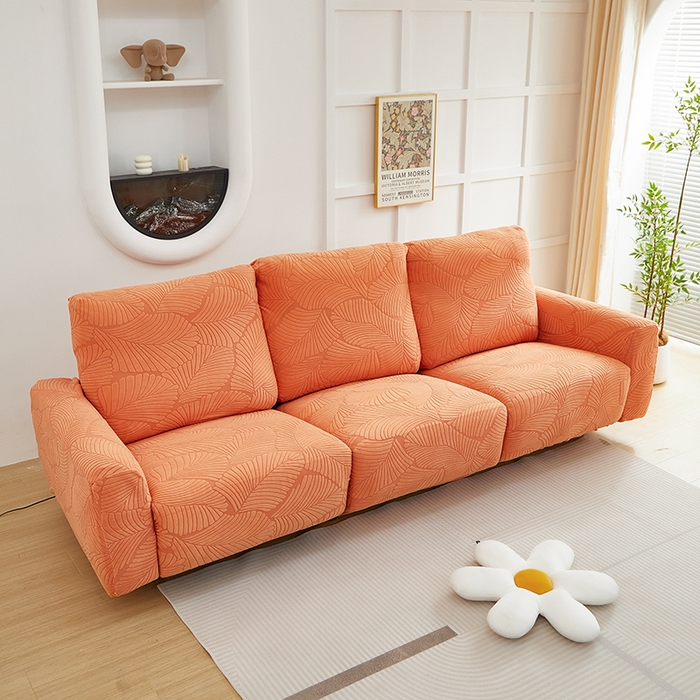 91家纺网 家纺一手货源 找家纺 丝绮鹿 2025新款雕花绒大叶子芝华士沙发套 橙色
