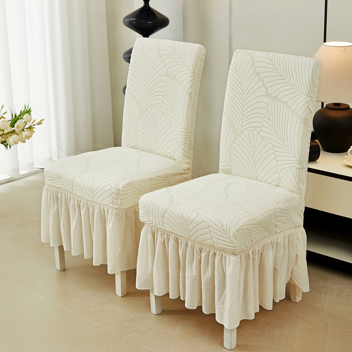 91家纺网 家纺一手货源 找家纺 丝绮鹿 2025新款雕花绒大叶子椅子套裙边款 米白