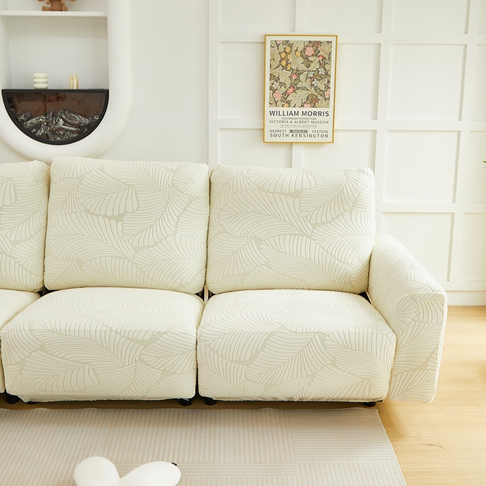 91家纺网 家纺一手货源 找家纺 丝绮鹿 2025新款雕花绒大叶子芝华士沙发套 米白