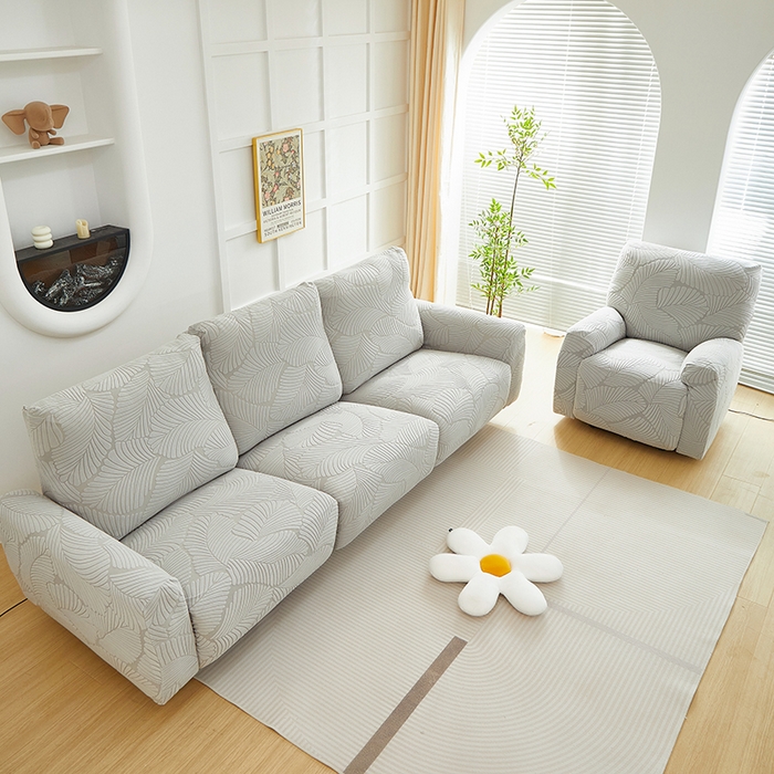 91家纺网 家纺一手货源 找家纺 丝绮鹿 2025新款雕花绒大叶子芝华士沙发套 浅灰