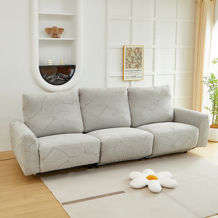 91家纺网 家纺一手货源 找家纺 丝绮鹿 2025新款雕花绒大叶子芝华士沙发套 浅灰