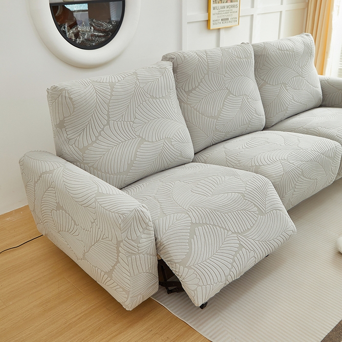 91家纺网 家纺一手货源 找家纺 丝绮鹿 2025新款雕花绒大叶子芝华士沙发套 浅灰