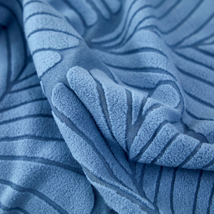 91家纺网 家纺一手货源 找家纺 丝绮鹿 2025新款雕花绒大叶子椅子套裙边款 组合图仅供参考