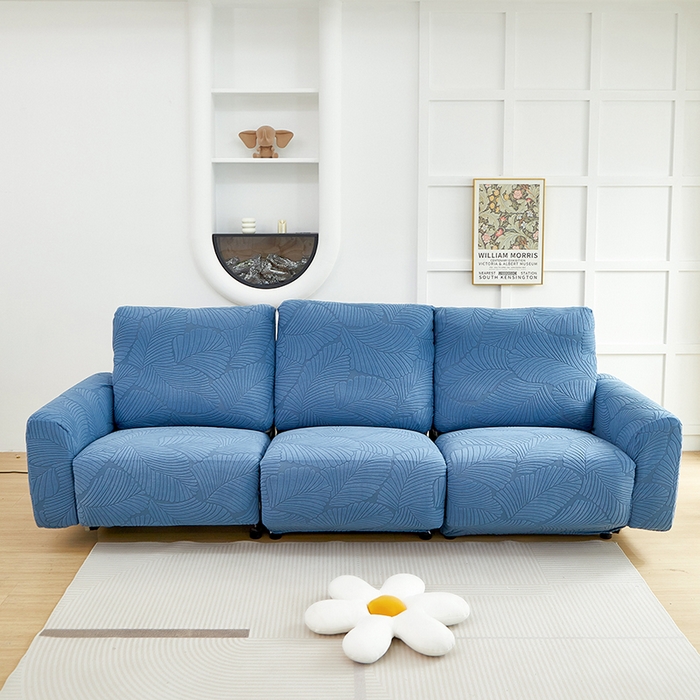 91家纺网 家纺一手货源 找家纺 丝绮鹿 2025新款雕花绒大叶子芝华士沙发套 水蓝