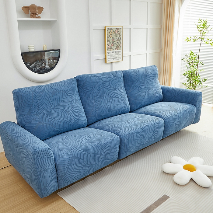 91家纺网 家纺一手货源 找家纺 丝绮鹿 2025新款雕花绒大叶子芝华士沙发套 水蓝