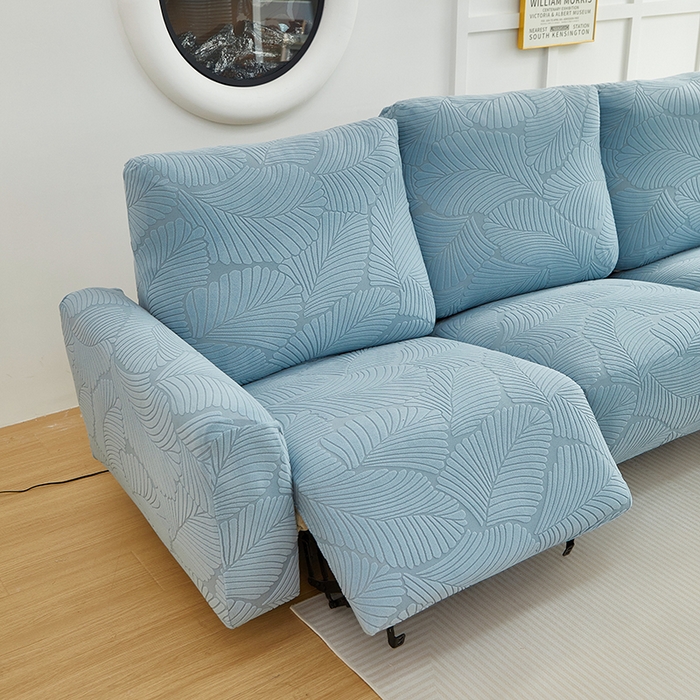 91家纺网 家纺一手货源 找家纺 丝绮鹿 2025新款雕花绒大叶子芝华士沙发套 雾霾蓝