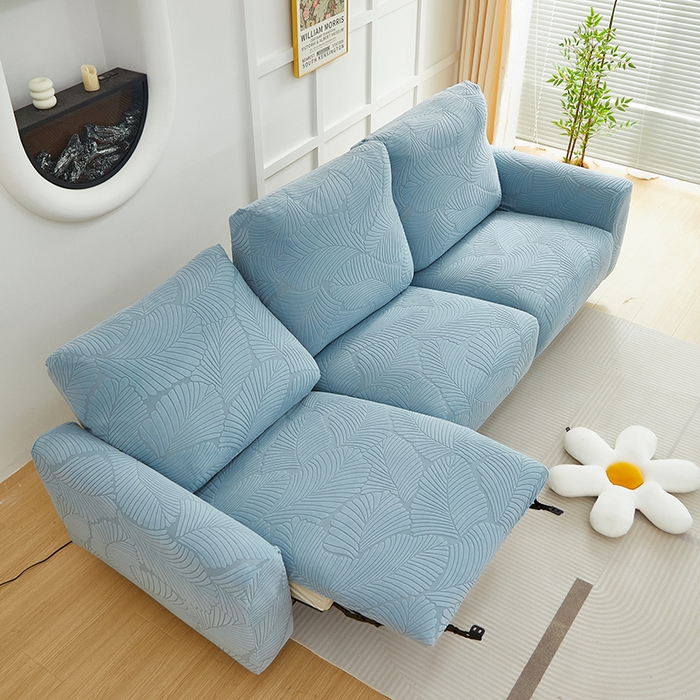 91家纺网 家纺一手货源 找家纺 丝绮鹿 2025新款雕花绒大叶子芝华士沙发套 雾霾蓝