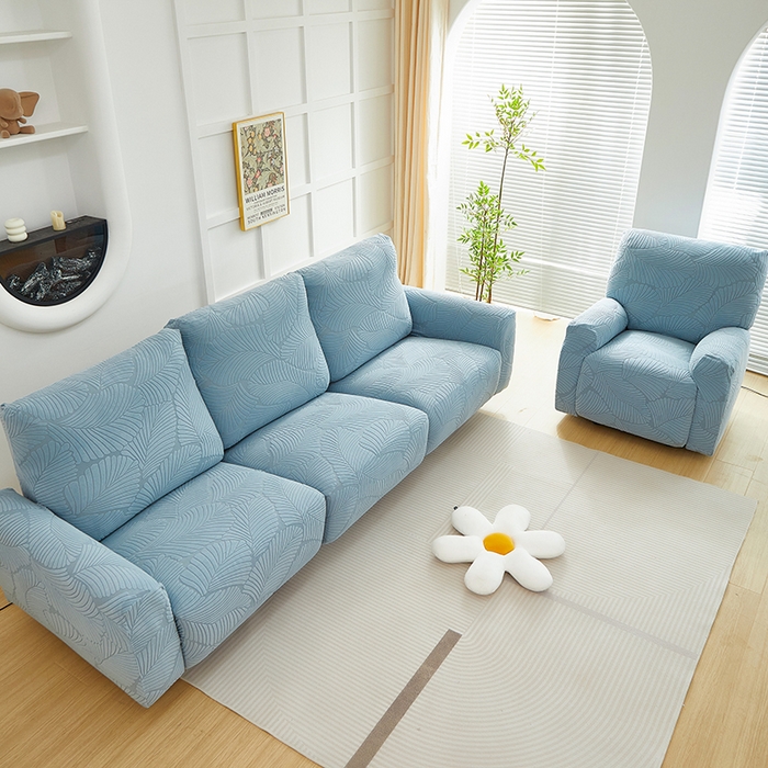 91家纺网 家纺一手货源 找家纺 丝绮鹿 2025新款雕花绒大叶子芝华士沙发套 雾霾蓝