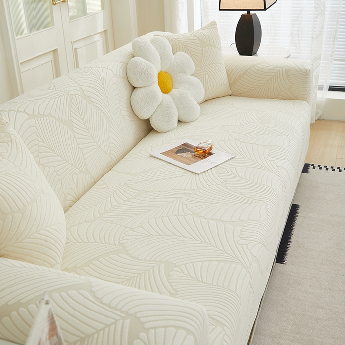 91家纺网 家纺一手货源 找家纺 丝绮鹿 2025新款雕花绒大叶子沙发套松紧款（三人图） 米白