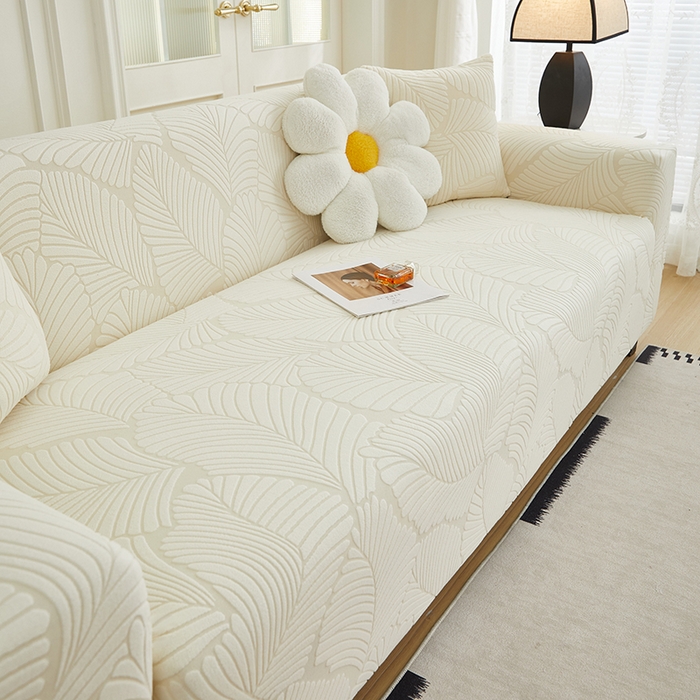 91家纺网 家纺一手货源 找家纺 丝绮鹿 2025新款雕花绒大叶子沙发套松紧款（三人图） 米白