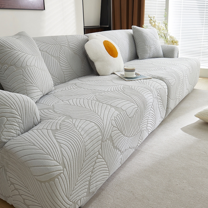 91家纺网 家纺一手货源 找家纺 丝绮鹿 2025新款雕花绒大叶子沙发套松紧款（直排） 浅灰