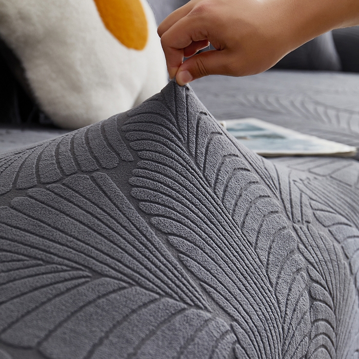 91家纺网 家纺一手货源 找家纺 丝绮鹿 2025新款雕花绒大叶子沙发套松紧款（直排） 深灰