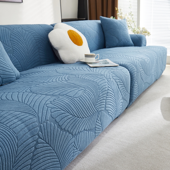 91家纺网 家纺一手货源 找家纺 丝绮鹿 2025新款雕花绒大叶子沙发套松紧款（直排） 水蓝