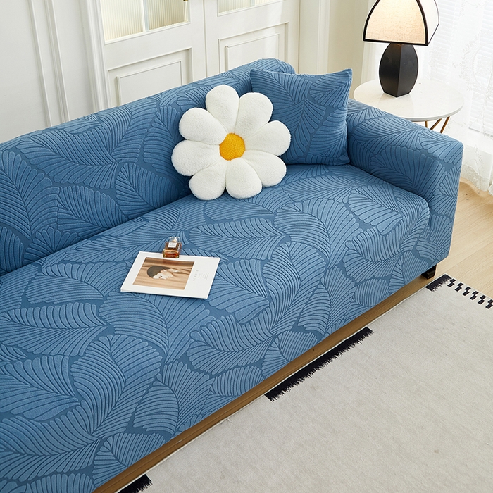 91家纺网 家纺一手货源 找家纺 丝绮鹿 2025新款雕花绒大叶子沙发套松紧款（三人图） 水蓝