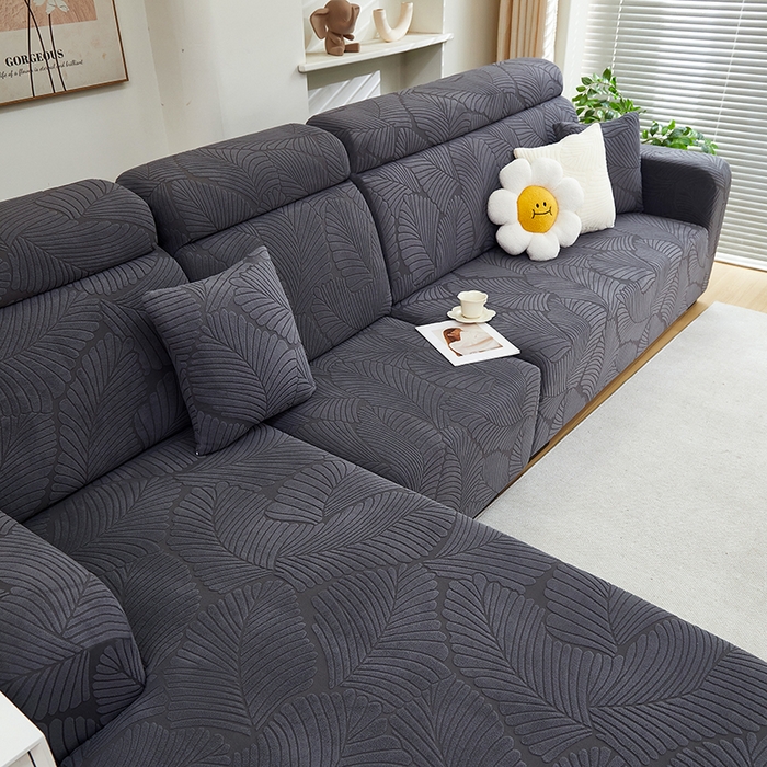 91家纺网 家纺一手货源 找家纺 （总）丝绮鹿 2025新款雕花绒大叶子沙发套松紧款（贵妃图）