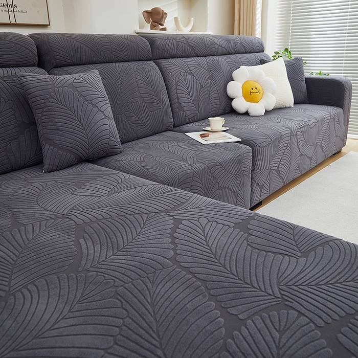 91家纺网 家纺一手货源 找家纺 丝绮鹿 2025新款雕花绒大叶子沙发套松紧款（贵妃图） 深灰