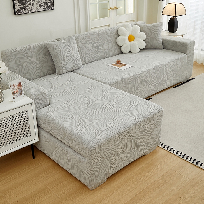 91家纺网 家纺一手货源 找家纺 丝绮鹿 2025新款雕花绒大叶子沙发套松紧款（贵妃图新） 浅灰