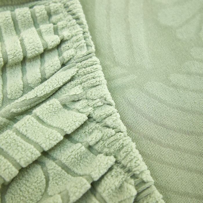 91家纺网 家纺一手货源 找家纺 丝绮鹿 2025新款雕花绒大叶子沙发套松紧款（贵妃图） 薄荷绿