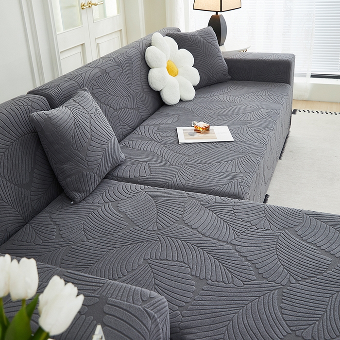 91家纺网 家纺一手货源 找家纺 丝绮鹿 2025新款雕花绒大叶子沙发套松紧款（贵妃图新） 深灰