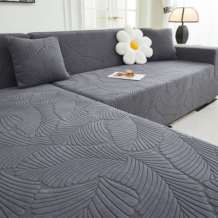 91家纺网 家纺一手货源 找家纺 丝绮鹿 2025新款雕花绒大叶子沙发套松紧款（贵妃图新） 深灰