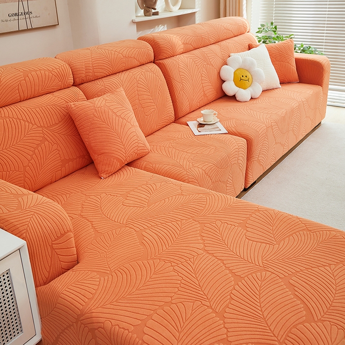 91家纺网 家纺一手货源 找家纺 丝绮鹿 2025新款雕花绒大叶子沙发套松紧款（贵妃图） 橙色