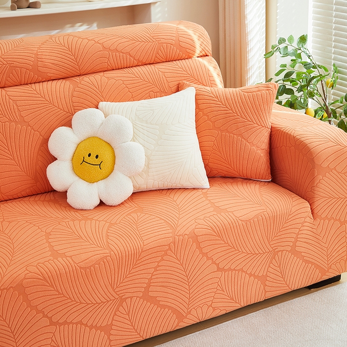 91家纺网 家纺一手货源 找家纺 丝绮鹿 2025新款雕花绒大叶子沙发套松紧款（贵妃图） 橙色
