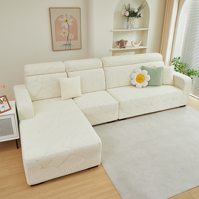 91家纺网 家纺一手货源 找家纺 丝绮鹿 2025新款雕花绒大叶子沙发套松紧款（贵妃图） 米白