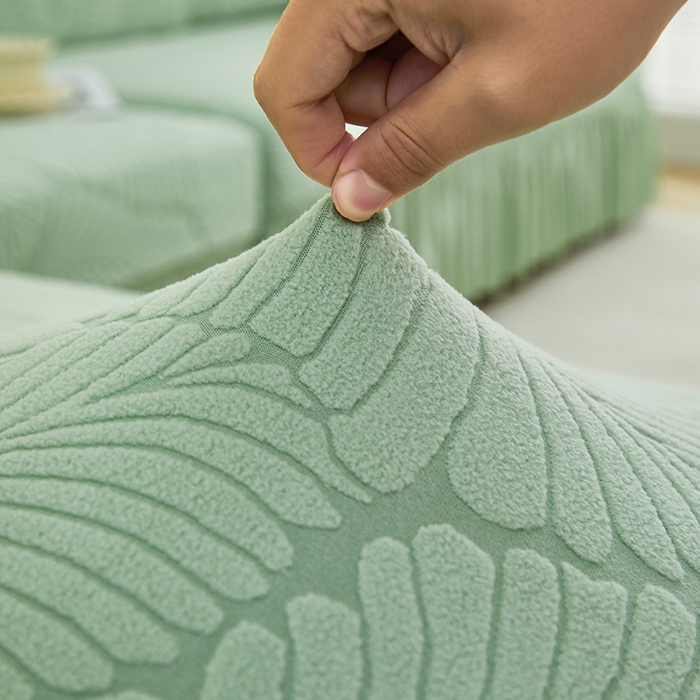 91家纺网 家纺一手货源 找家纺 （总）丝绮鹿 2025新款雕花绒大叶子沙发套裙边款（贵妃图）