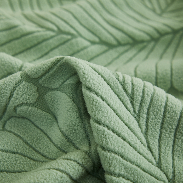 91家纺网 家纺一手货源 找家纺 （总）丝绮鹿 2025新款雕花绒大叶子沙发套裙边款（贵妃图）