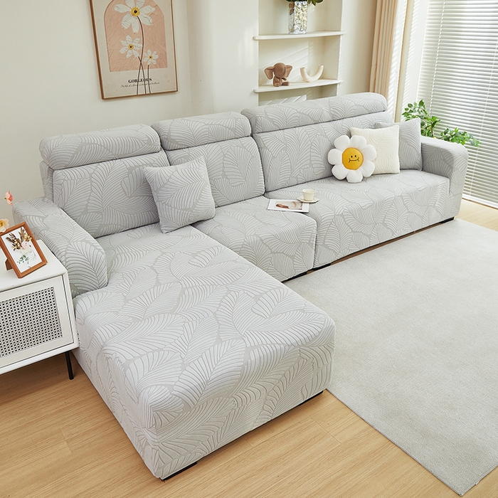 91家纺网 家纺一手货源 找家纺 丝绮鹿 2025新款雕花绒大叶子沙发套松紧款（贵妃图） 浅灰