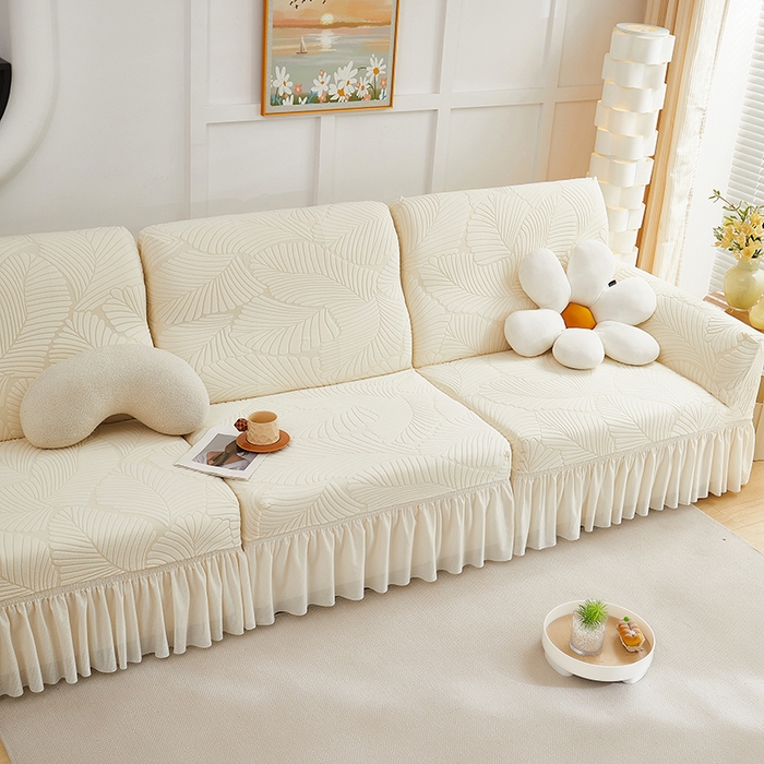 91家纺网 家纺一手货源 找家纺 丝绮鹿 2025新款雕花绒大叶子沙发套裙边款（直排） 米白