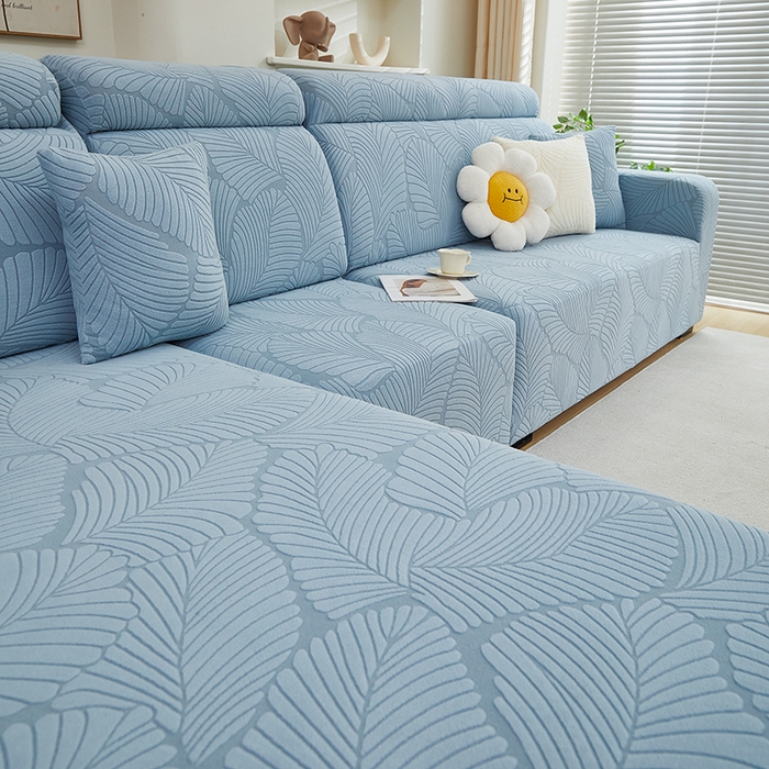 91家纺网 家纺一手货源 找家纺 丝绮鹿 2025新款雕花绒大叶子沙发套松紧款（贵妃图） 雾霾蓝