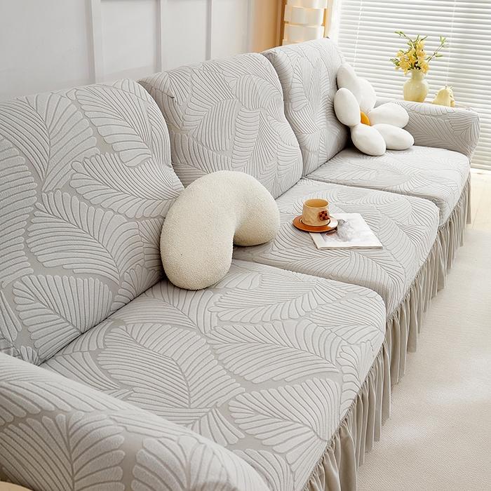 91家纺网 家纺一手货源 找家纺 丝绮鹿 2025新款雕花绒大叶子沙发套裙边款（直排） 浅灰
