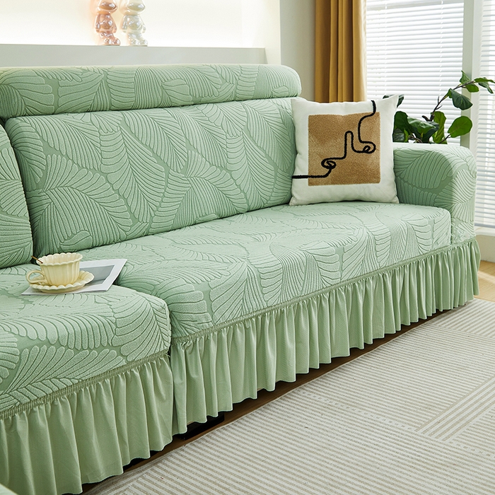 91家纺网 家纺一手货源 找家纺 丝绮鹿 2025新款雕花绒大叶子沙发套裙边款（贵妃图） 大叶子薄荷绿