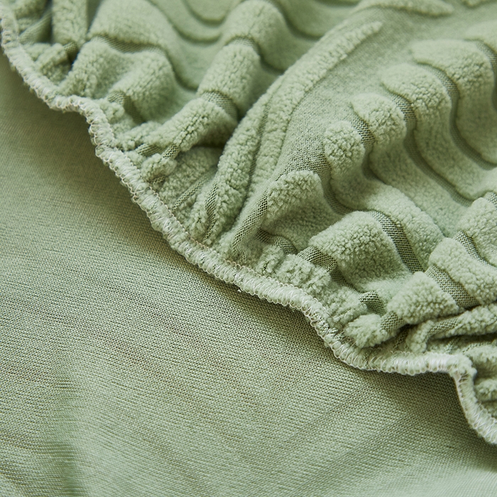 91家纺网 家纺一手货源 找家纺 丝绮鹿 2025新款雕花绒大叶子高扶手椅子套 薄荷绿