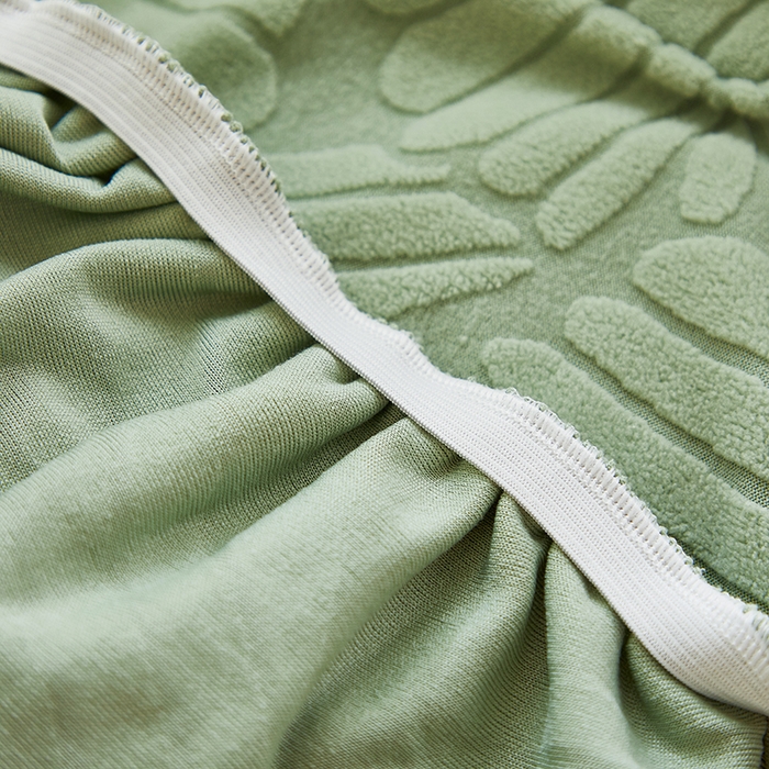 91家纺网 家纺一手货源 找家纺 丝绮鹿 2025新款雕花绒大叶子高扶手椅子套 薄荷绿