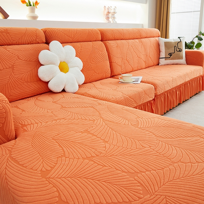 91家纺网 家纺一手货源 找家纺 丝绮鹿 2025新款雕花绒大叶子沙发套裙边款（贵妃图） 大叶子橙色