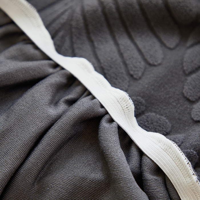 91家纺网 家纺一手货源 找家纺 丝绮鹿 2025新款雕花绒大叶子高扶手椅子套 深灰