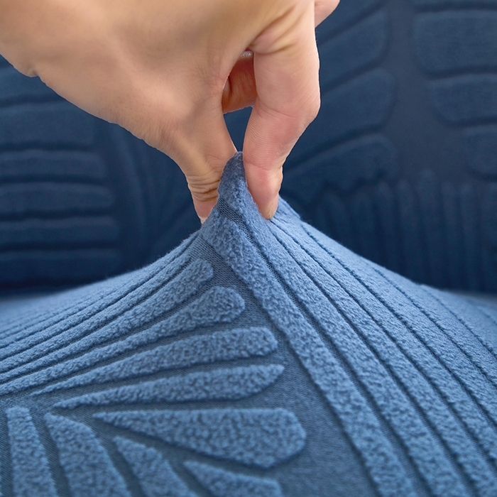 91家纺网 家纺一手货源 找家纺 丝绮鹿 2025新款雕花绒大叶子高扶手椅子套 水蓝