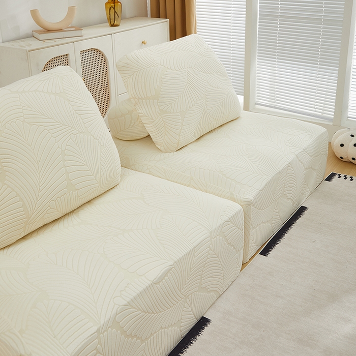 91家纺网 家纺一手货源 找家纺 丝绮鹿 2025新款雕花绒大叶子方块沙发套 米白