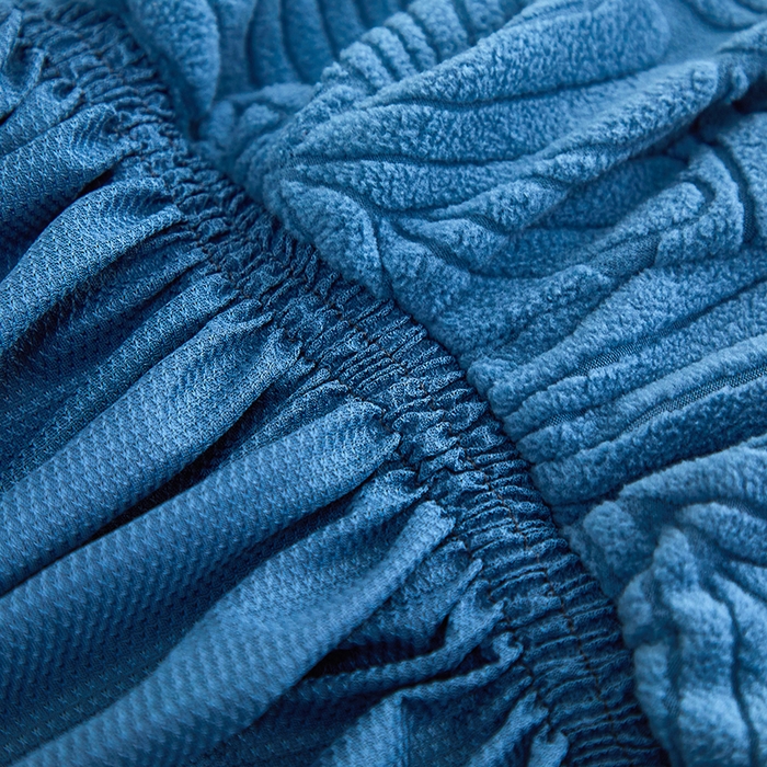 91家纺网 家纺一手货源 找家纺 丝绮鹿 2025新款雕花绒大叶子沙发套裙边款（贵妃图） 大叶子水蓝