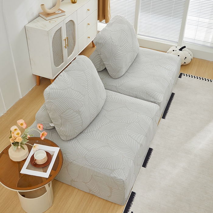 91家纺网 家纺一手货源 找家纺 丝绮鹿 2025新款雕花绒大叶子方块沙发套 浅灰