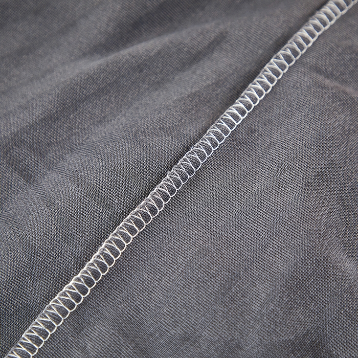 91家纺网 家纺一手货源 找家纺 丝绮鹿 2025新款雕花绒大叶子沙发床裙边款 深灰