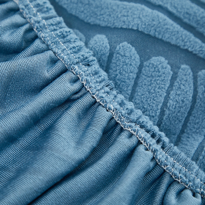 91家纺网 家纺一手货源 找家纺 丝绮鹿 2025新款雕花绒大叶子方块沙发套 水蓝