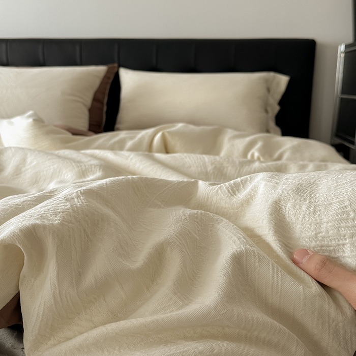 91家纺网 家纺一手货源 找家纺 咏绒家纺工厂店 2025新款色织提花双层纱全棉四件套-如梦-浮岚 如梦-奶昔白