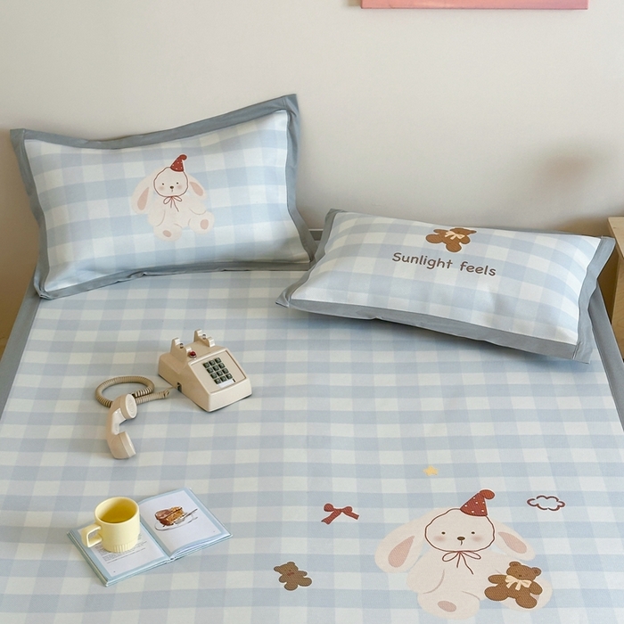 91家纺网 家纺一手货源 找家纺 觅糖家纺2025新款韩系数码卡通印花冰藤席 冰藤席-礼帽兔