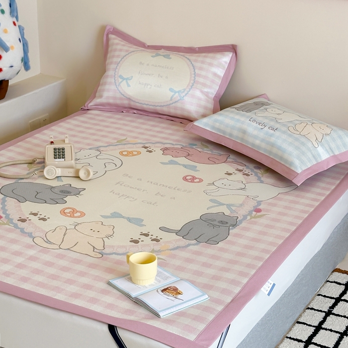 91家纺网 家纺一手货源 找家纺 觅糖家纺2025新款韩系数码卡通印花冰藤席 冰藤席-猫猫乐园