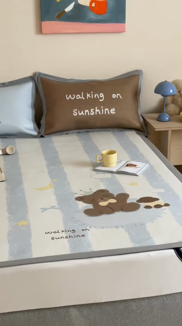 91家纺网 家纺一手货源 找家纺 觅糖家纺2025新款韩系数码卡通印花冰藤席 冰藤席-巧克力熊