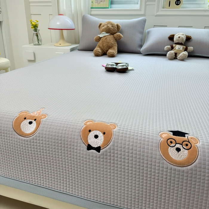 91家纺网 家纺一手货源 找家纺 （总）爱思凯家纺 2025新款凉感冰豆豆贴布绣软席凉席席子床席款