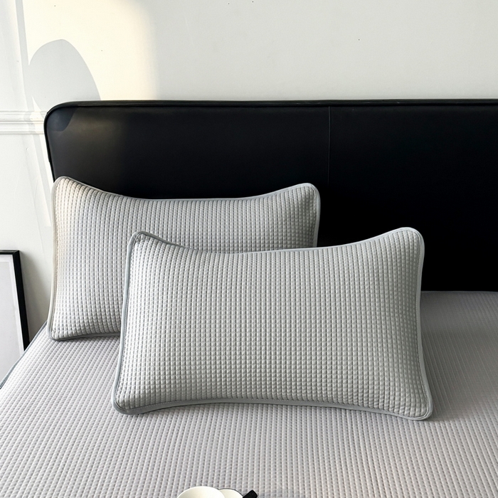 91家纺网 家纺一手货源 找家纺 （总）爱思凯家纺 2025新款【陪伴系列】PE真豆豆 床笠款凉席  场景二